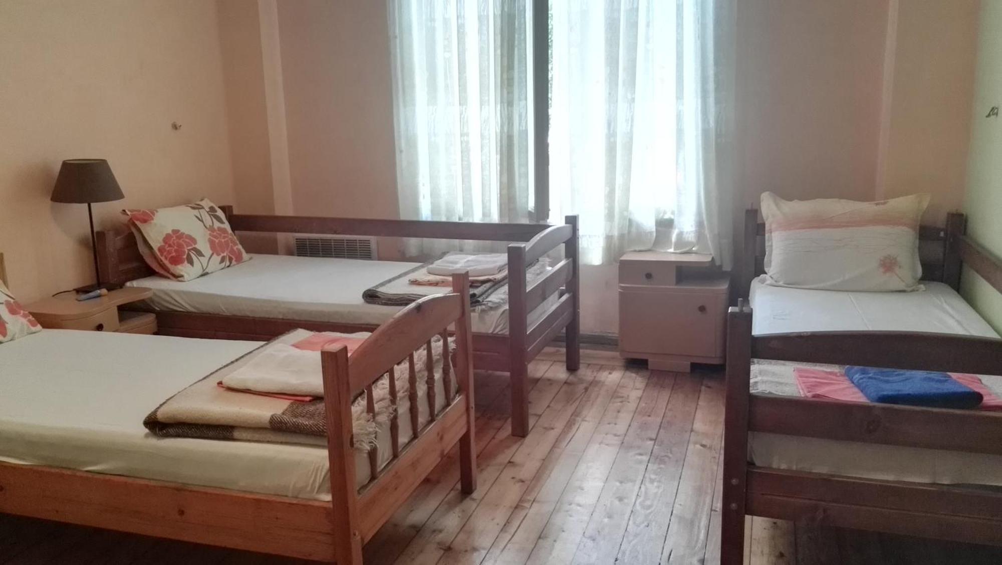 Balkan Rooms & Studios In Downtown София Екстериор снимка